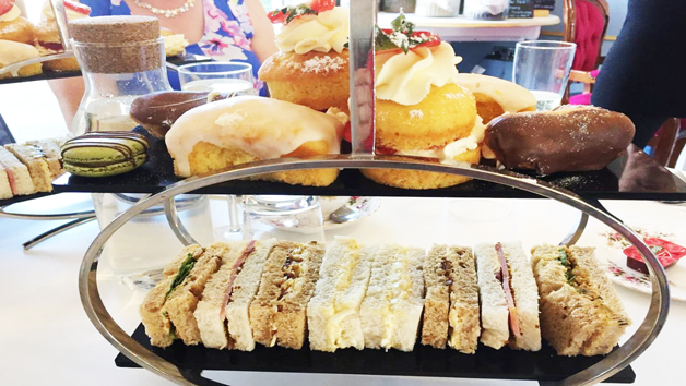 Afternoon Tea With Bottomless Fizz For Two At The Gilt Rooms