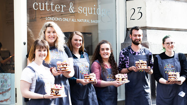 Cake Decorating Masterclass with a Glass of Prosecco for One at Cutter and Squidge