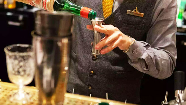 Buy Gin Cocktail Masterclass and Three Cocktails with Canapes at The Athenaeum for Two