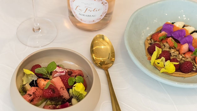Buy Two Course Brunch with Bottomless Gin Cocktails at Queens of Mayfair for Two Buy Two Course Brunch with Bottomless Gin Cocktails at Queens of Mayfair for Two