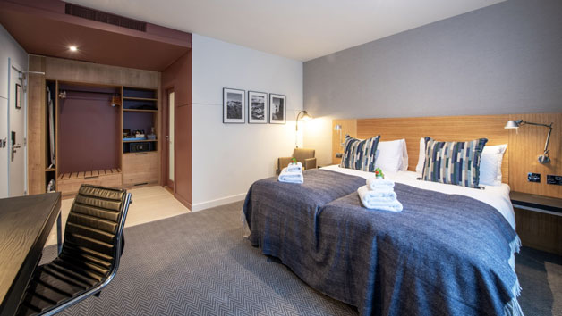 One Night Sunday Stay for Two with Fizz at Apex City of Edinburgh Hotel picture