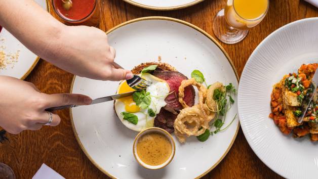 Weekend One Night Stay with Brunch and Cocktails at Marriot Victoria & Albert Hotel for Two picture