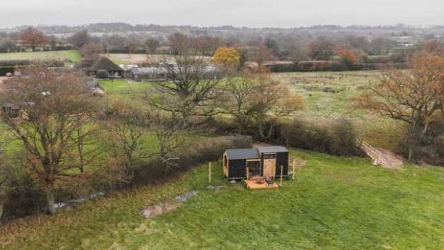 Field View Dog Friendly Weekend Cabin Stay with Tiny Away for Two picture