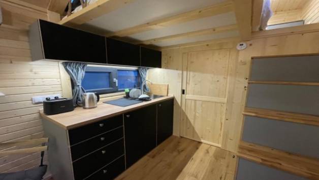 Badgers Hollow Two Night Weekday Cabin Stay with Tiny Away for Three picture