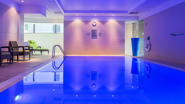 Overnight Escape for Two with Breakfast and Fizz at Novotel London Paddington Image 5