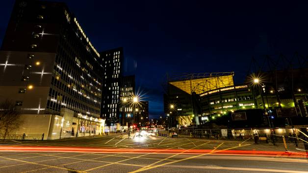 Overnight Stay and a Bottle of Bubbly at Sandman Signature Hotel for Two picture