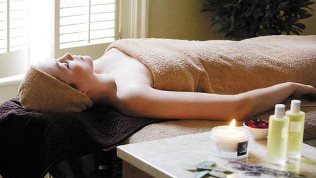 Overnight Spa Escape with 55 Minute Treatment and Dinner for Two at Luton Hoo Hotel Image 3