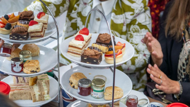 PG Tips Upper Deck London Sightseeing Tour for Two Adults with Afternoon Tea picture