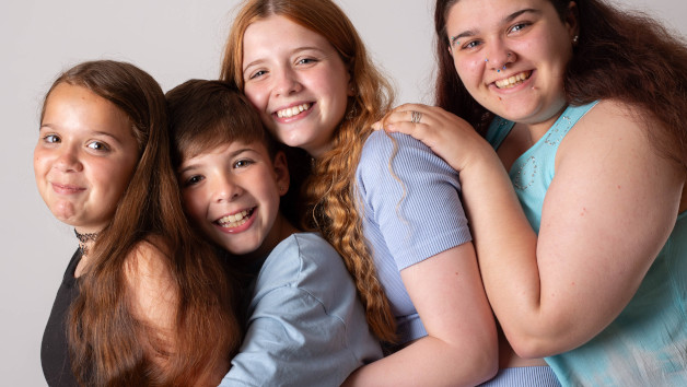 Sibling 60 Minute Photoshoot at Barrett & Coe picture
