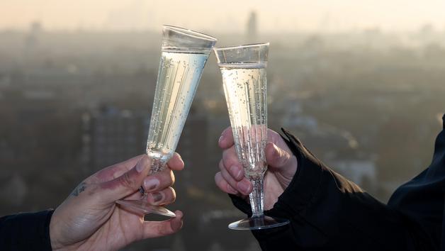 The Dare Skywalk for Two with Prosecco or Beer at Tottenham Hotspur Stadium Image 2