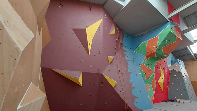 90-minute Instructed Bouldering Session for Two Image 2