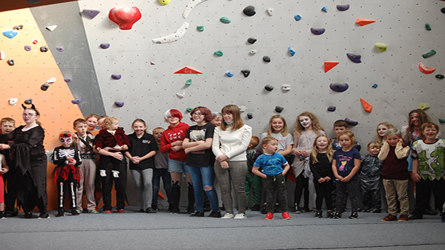 90-minute Instructed Bouldering Session for Two Image 3