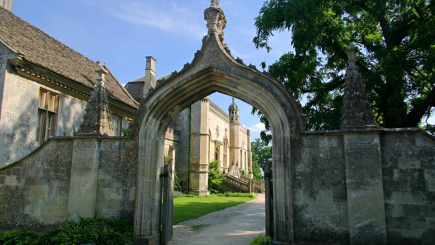 Entry for Two to Stonehenge and the Roman Baths Museum with Afternoon Tea Image 3