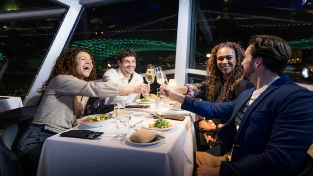 London Thames Dinner Cruise for Two with Prosecco - Week Round picture
