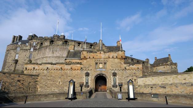 Edinburgh Castle Entry and Three Course Meal with Prosecco at Rabble for Two picture