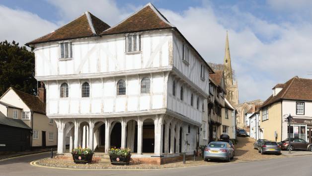 The Queen in the Crown of Essex Tour with Sacke & Sugar Essex Tours for Two picture