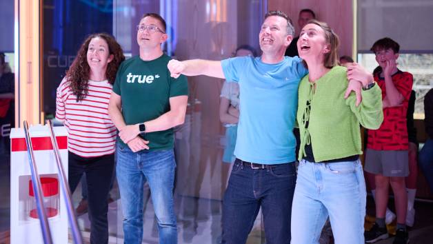 Anytime THE CUBE London Tickets with Toni Loco Pizza Feast for Two Adults and Two Children picture