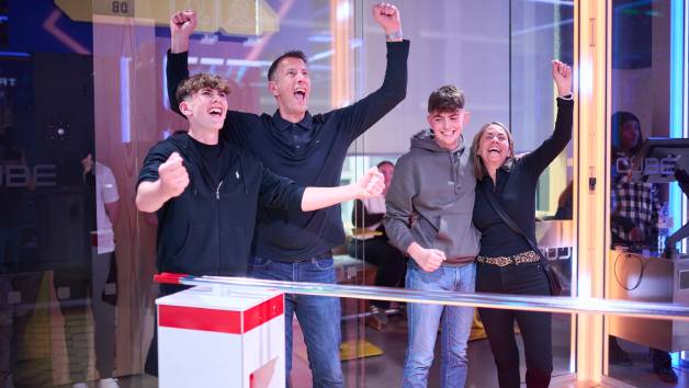 Anytime THE CUBE Manchester Tickets with Burger Slider Platter for Two Adults and Two Children picture