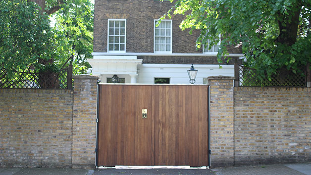 Beatles Magical Mystery Walking Tour of Marylebone and Abbey Road for Two Image 3