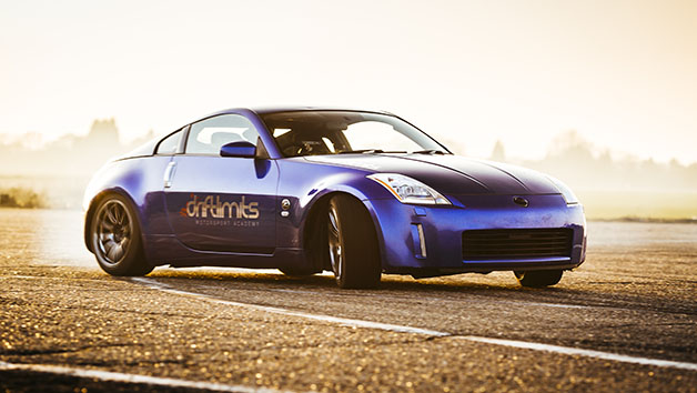 20 Lap BMW vs 350Z Driving Experience with Drift Limits Image 2