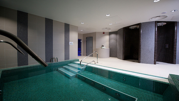 Twilight Pampering Experience with 40 Minute Treatment at Abbey Spa, London for One Image 1