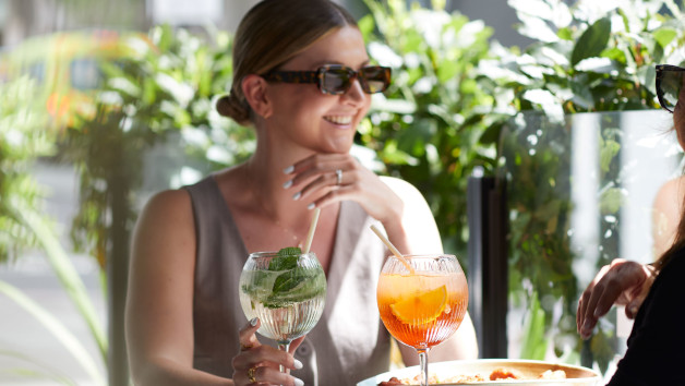 Cocktails and Bar Snacks at bbar in London for Two picture
