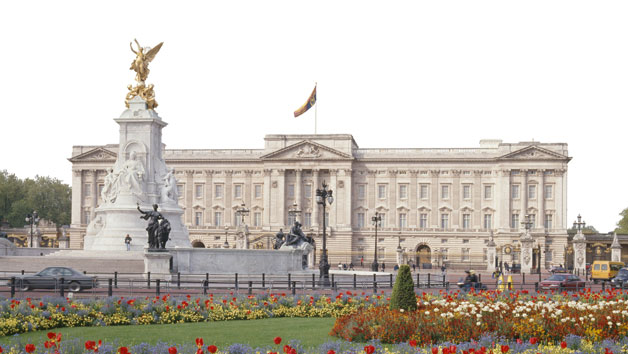 Buckingham Palace State Rooms and Traditional Afternoon Tea for Two at Café Rouge Image 4