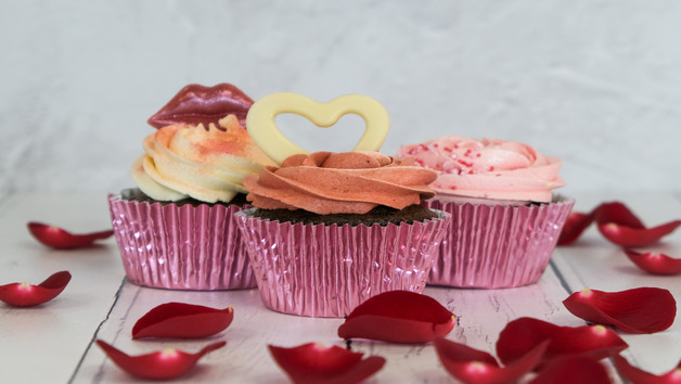 Valentine's Cupcake Box for Two from Piglet's Pantry Image 1