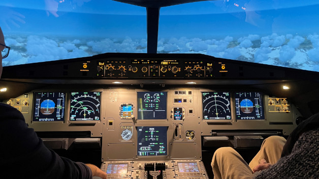 80 Minute Flight Simulator Experience in Cheshire picture