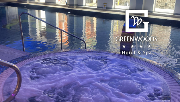 Evening Spa Experience with Fizz at Greenwoods Hotel and Spa for Two picture