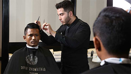 Haircut And Traditional Wet Shave Mayfair