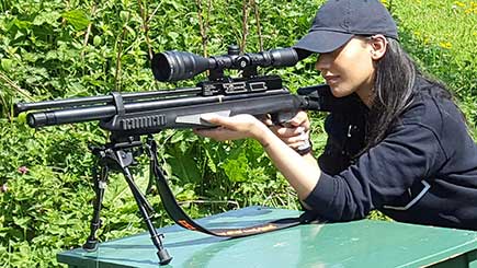 Air Rifle Shooting For Two in Leicestershire Image 2