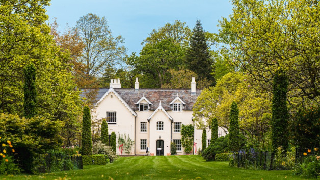 Day Entry for Two to Sir Harold Hillier Gardens and Afternoon Tea with Prosecco picture