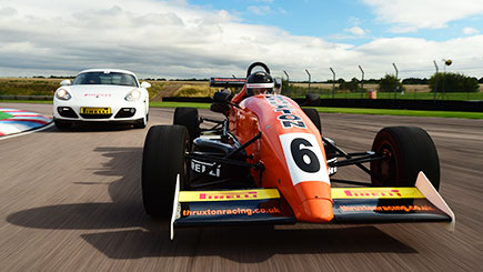 Motor Racing at Thruxton