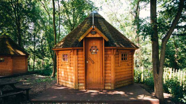 Overnight Cabin Stay for Two Adults and Two Children with Bike Hire at Lee Valley picture