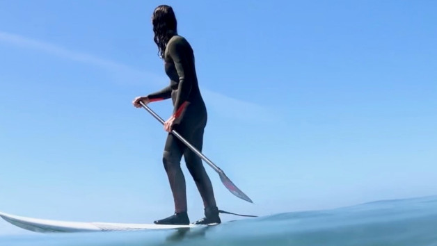 90 Minute Stand Up Paddleboarding in Sussex for One picture