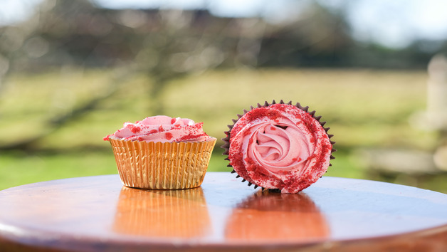 Mother's Day Cupcake Box for Two from Piglet's Pantry Image 3