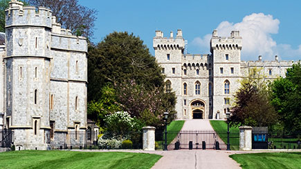 Luxury Coach Tour to Windsor Castle and Fish and Chips in London for Two Luxury Coach Tour to Windsor Castle and Fish and Chips in London for Two