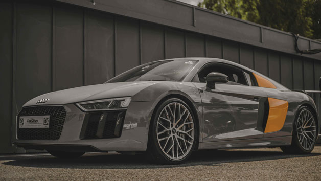 Six the Musical Silver Theatre Tickets for Two picture