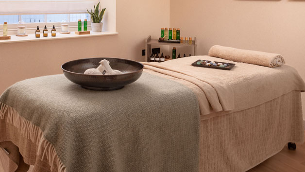 Signature Wellness Spa Day with 40-Minute Treatment and Lunch at Inhale Spa for Two  
 Image 1