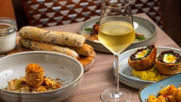 Three Small Plates and a Bottle of Wine for Two at The Reach Piccadily picture