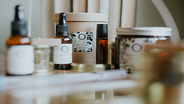 Luxury Candle Making Kit with Perfume and Bath Salts for One Image 2