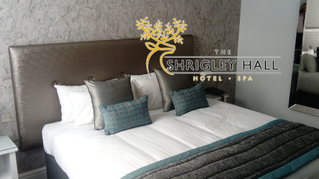 One Night Stay with Dinner and Fizz at Shrigley Hall Hotel for Two picture