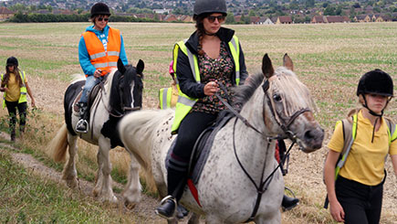 Horse Riding And Lunch In Bedfordshire For Two