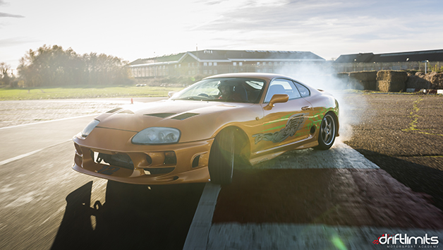 Supra Vs Skyline Driving Thrill for One with Drift Limits Image 3