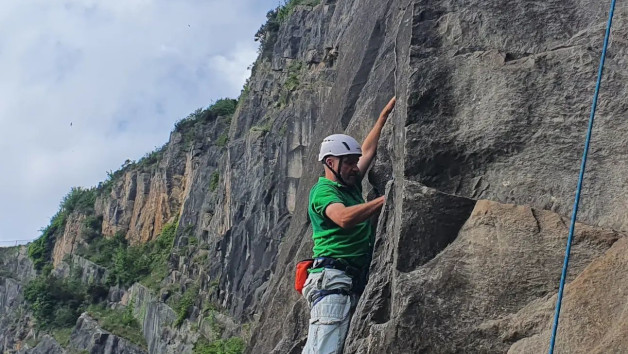 Choice of Avon Gorge or Up Hill Quarry Abseiling for Two picture