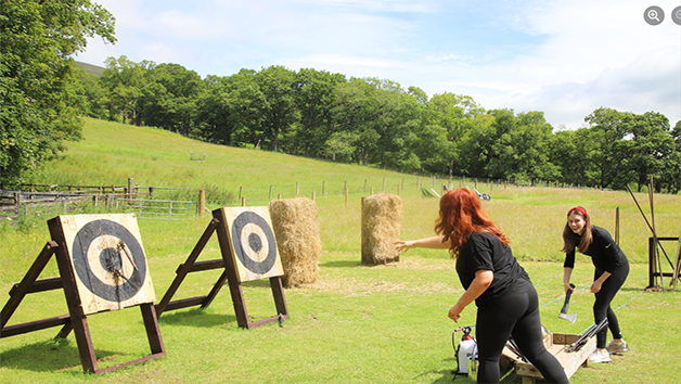 30-Minute Axe Throwing Experience for Two People Image 2