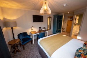 Overnight Stay with Breakfast for Two at The Ely Hotel picture