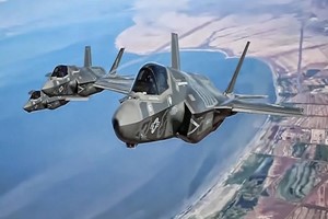 F-35B Lightning Jet Flight Simulator Experience for One picture