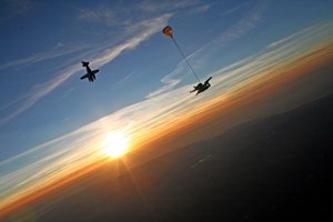 15000ft Tandem Skydive for One Person Image 3